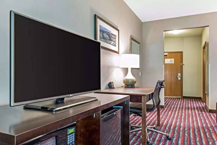 Room 8 of 19